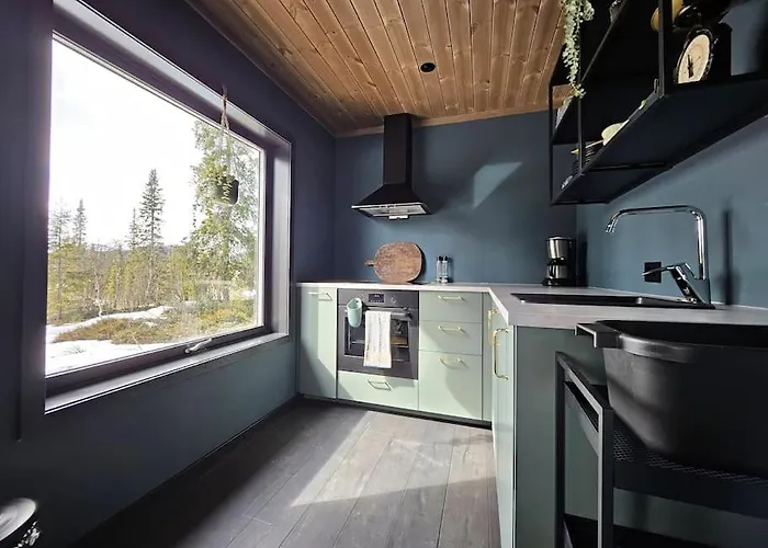 Cozy Mountain Cottage With Beautiful Views & Sauna