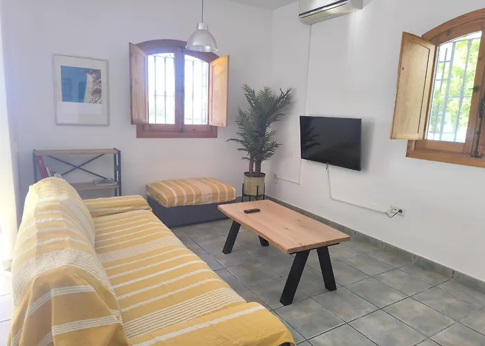 Villa con piscina: Casas la Noria