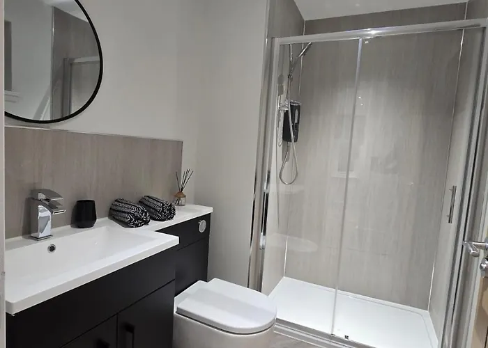 Lanark Apartment
