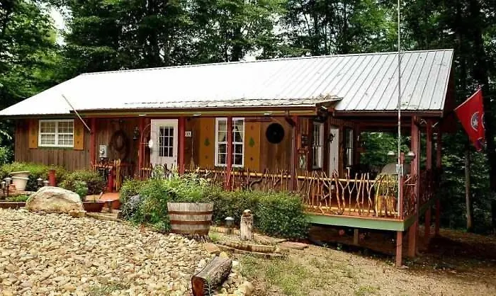 Enchanted Cottage With Hot Tub