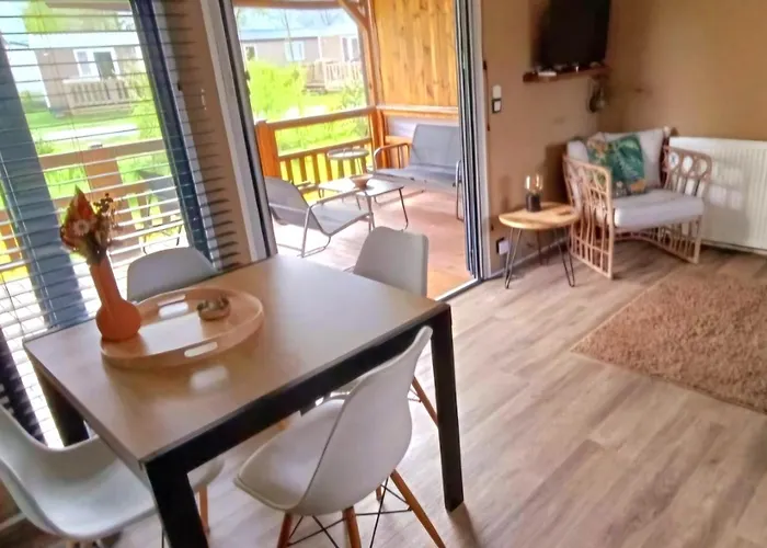 Chalet Cozy Cove te Lauwersoog,1-6 Pers, 3 Schlafzimmer, 2 Badezimmer, 55m2!