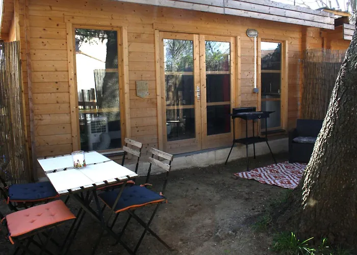 Chalet 3 en bois avec accès piscine