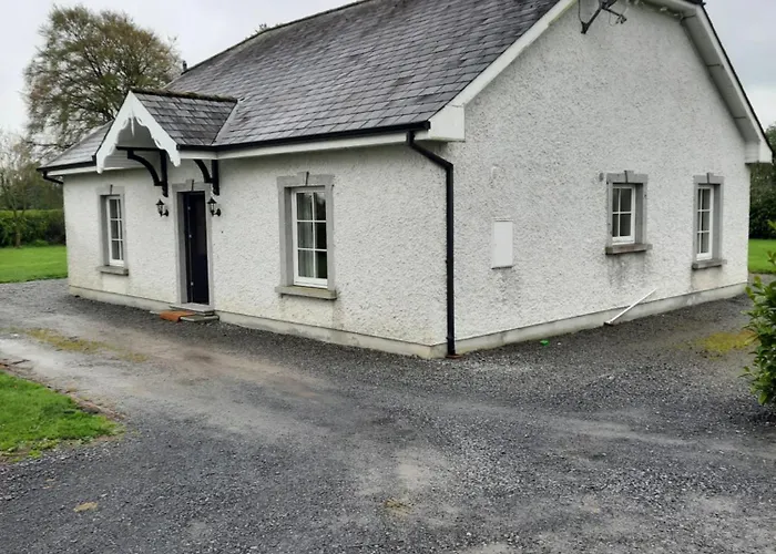 Clone Manor Lodge