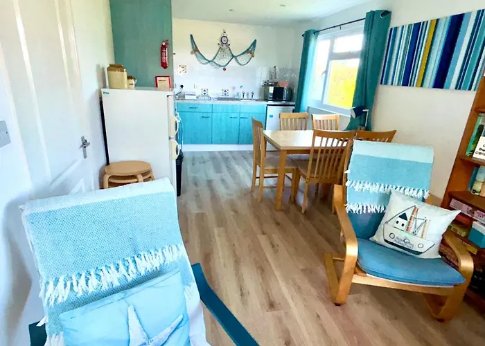 5 Berth Chalet Holiday Apartment In Cornwall