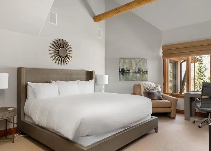 Meadows Run Modern By Exceptional Stays
