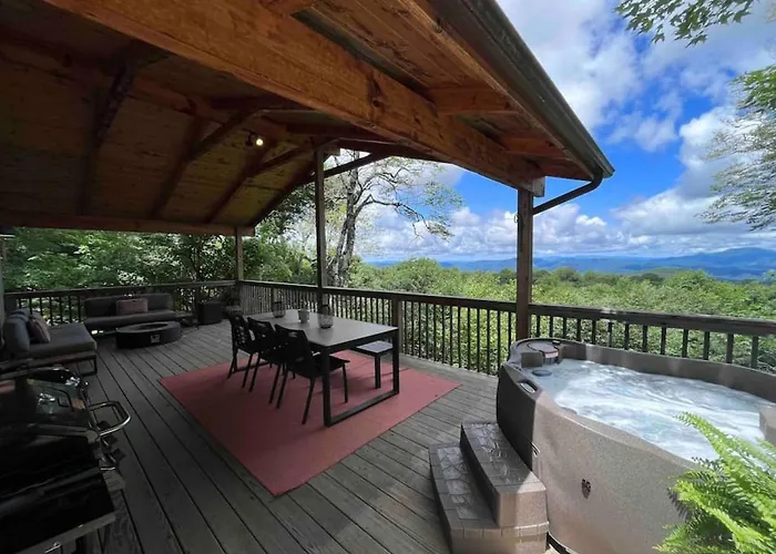 Hot Tub, Panoramic Views, Deck, Firepit