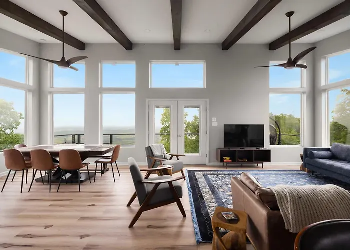 Modern Escape W Mountain Views Fire Pit & Swing