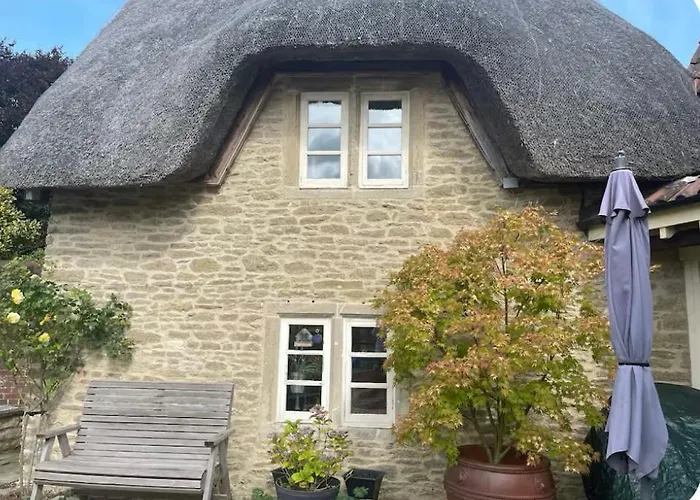 Thatch Cottage B&B