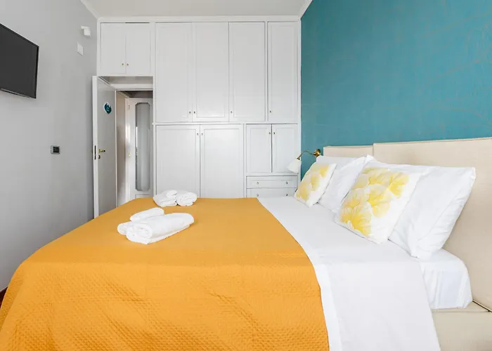 Appartamento : Salotto Napoletano 381