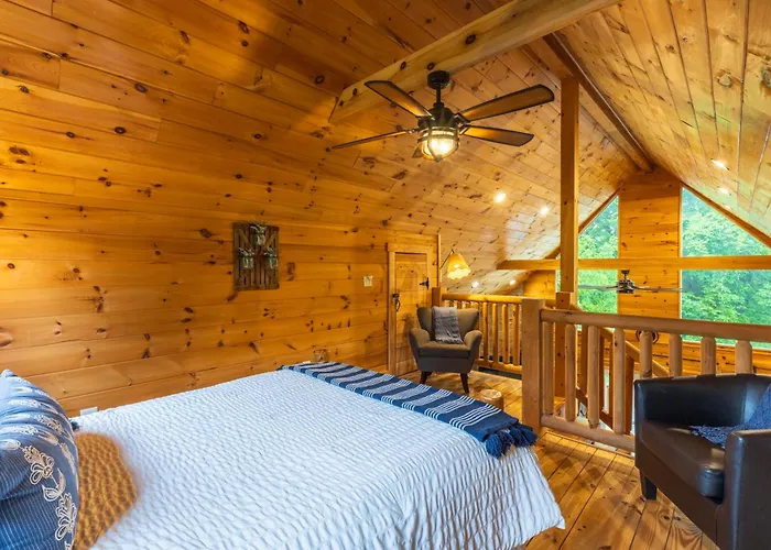 Family Friendly ~ Hocking Hills Cabin ~ Close To Caves, W/Wifi