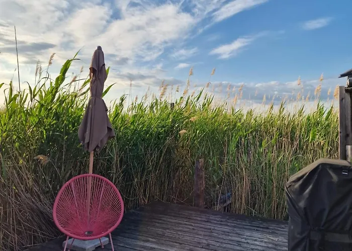 Seehuette Pfahlbau-Neusiedlersee - Waterfront 1