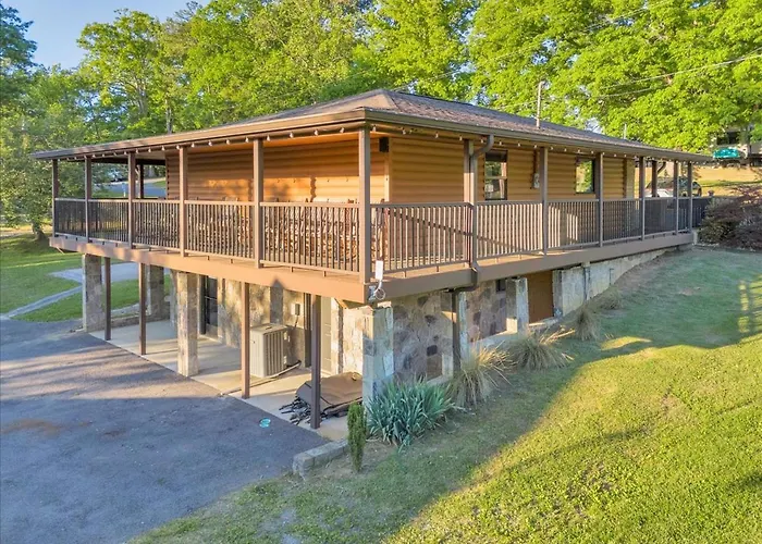 Cozy Cabin Near Dollywood