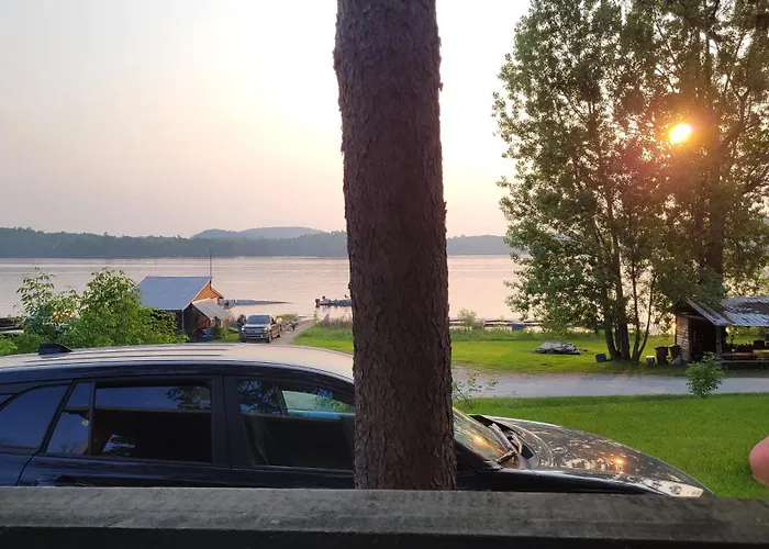Chalet With Great Lake View