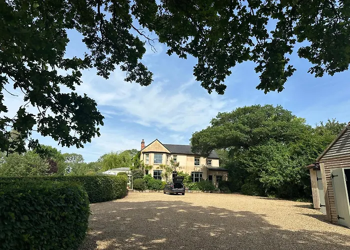 Oak Lodge