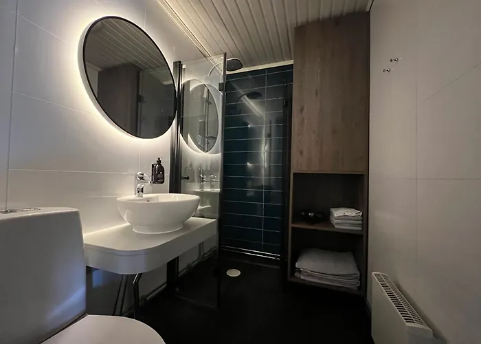 Braendoen Lodge Full Service Cabin