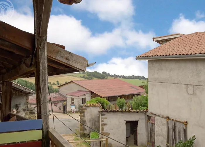 Gite Confortable A La Ferme Avec Terrasse En Campagne