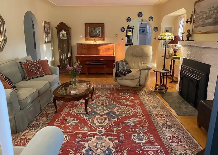 Champlain Valley New England Chalet