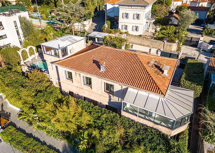 Villa Jaliel I Cannes French Riviera I 270m2 I Spa I 10 minutes du centre-ville I 12 personnes