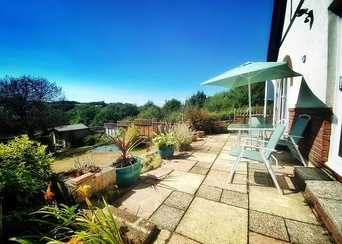 Hawthorn Valley Views