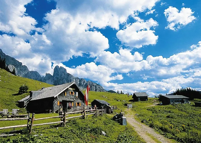Chalet In Leogang Near Ski Lifts