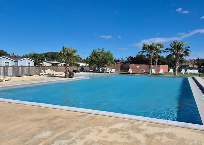 Mobile Home climatisé 2 chambres Camping NOVELA