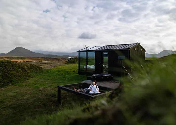 Panorama Glass Lodge South