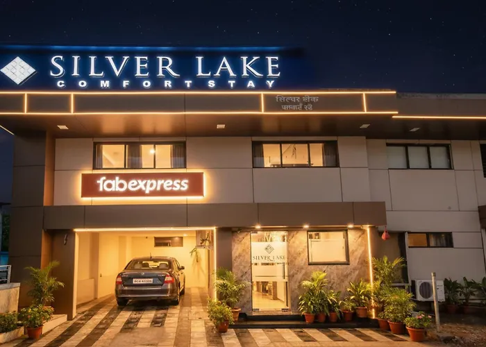 Fabhotel Silver Lake