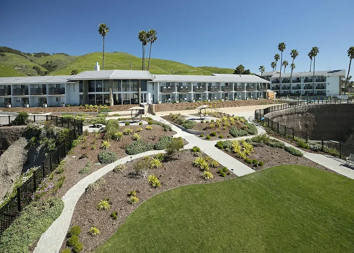 Shore Cliff Hotel