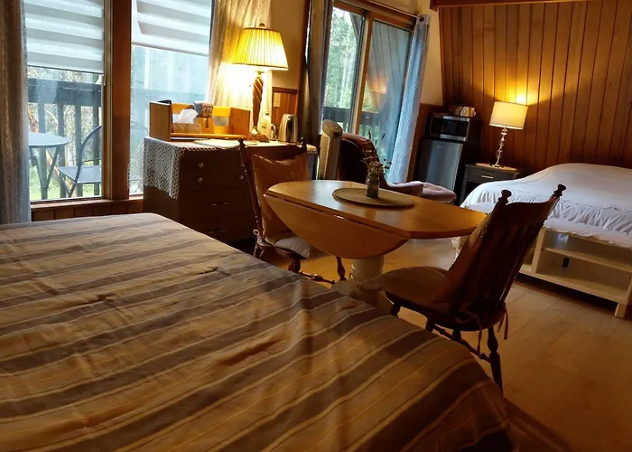 Gabriola Central B&B