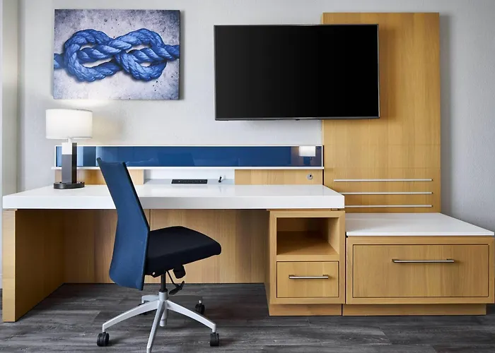 Delta Hotels By Marriott Norfolk Airport