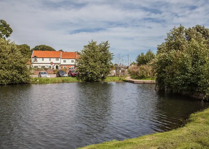 Wayford Bridge Inn Hotel