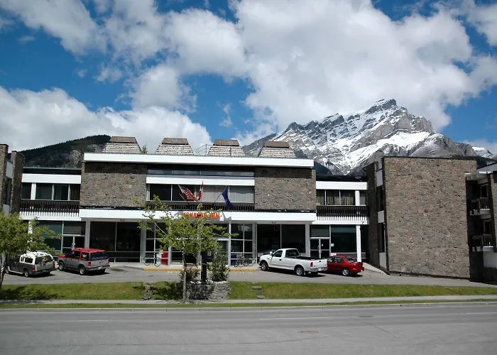  Banff Voyager Inn