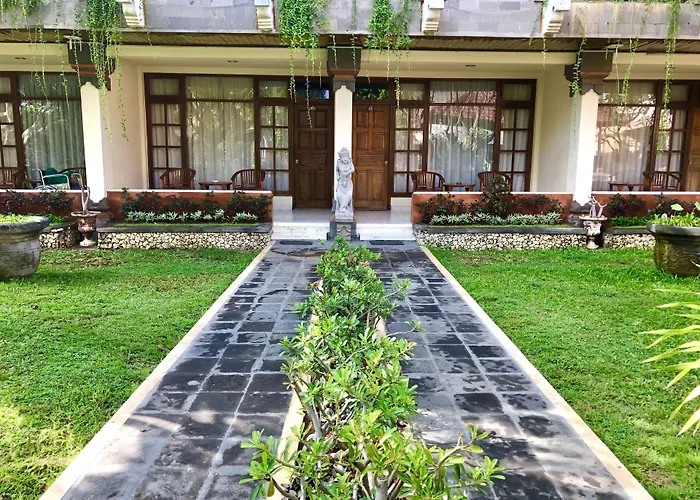 Hotels with pool Inna Sindhu Beach & Resort