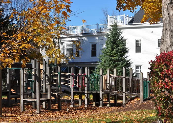 Maplewood Hotel