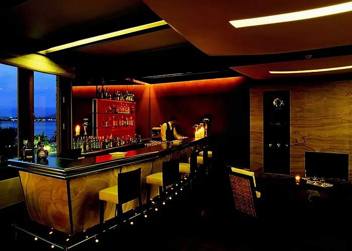 5 star hotels Amphitryon