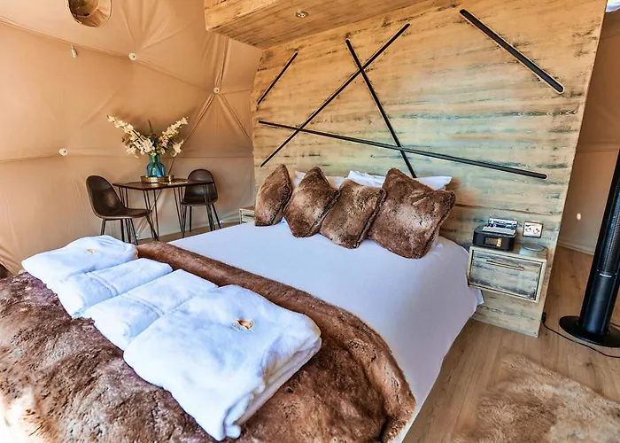 Finest Retreats - Scotney Luxury Dome