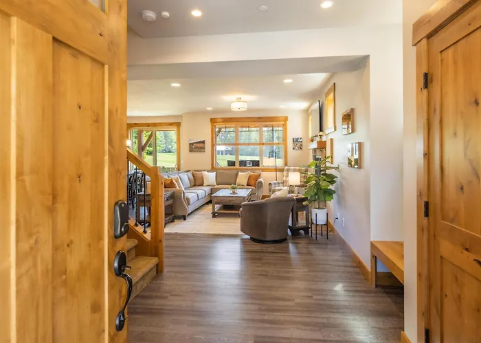 Golf Views, Game Room & Suncadia Pool Access