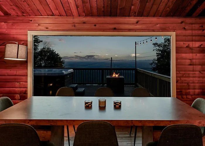 Iconic Chalet With Sauna, Hot Tub, Fire Pit, Plunge