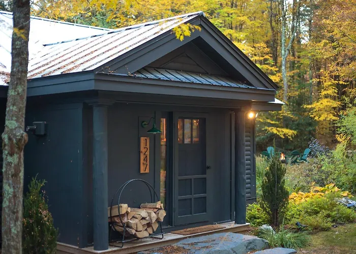 River Ridge Cabin, Clubhouse Included, 2 Units, Forest Setting, River Views, Near Stowe