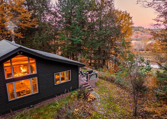 River Ridge Cabin, Clubhouse Included, 2 Units, Forest Setting, River Views, Near Stowe