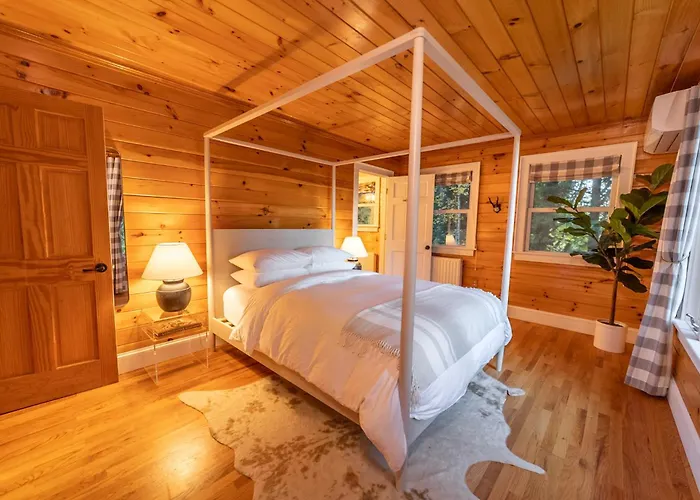 River Ridge Cabin, Clubhouse Included, 2 Units, Forest Setting, River Views, Near Stowe