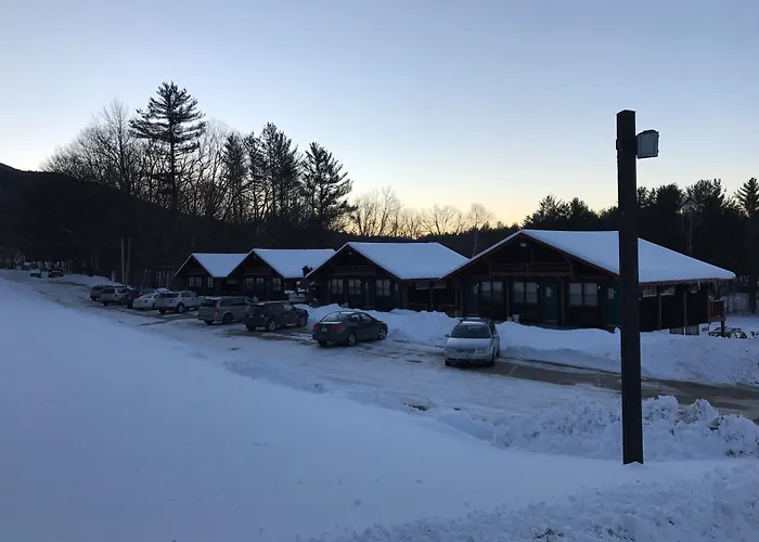 Swiss Chalets Village Inn