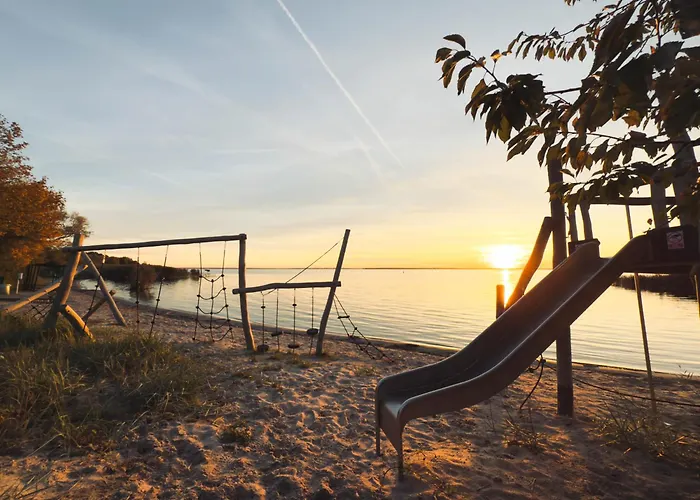 Romantic Cottage - Private Hot Tub - Sauna - Beach Access