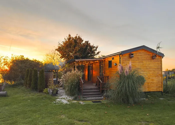 Romantic Cottage - Private Hot Tub - Sauna - Beach Access