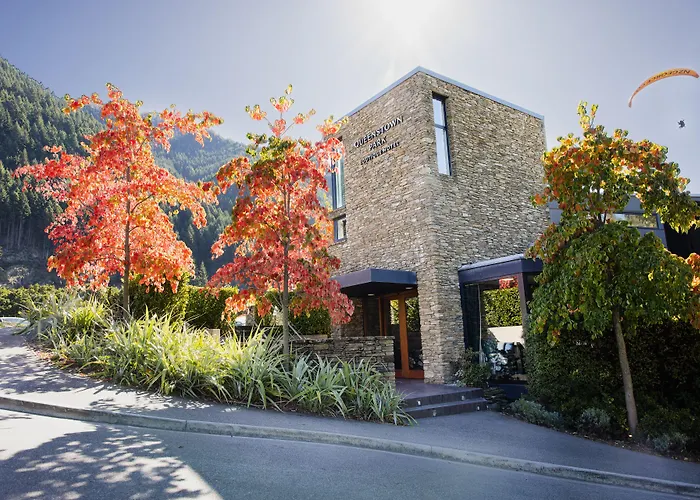 Romantic hotel: Queenstown Park Boutique Hotel