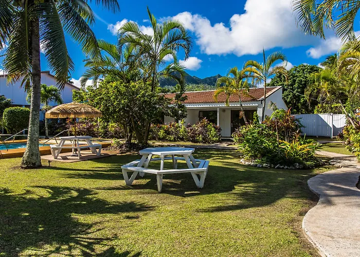 The Black Pearl Beach Side Apartments