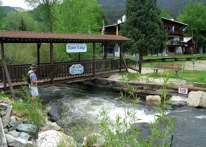 Alpine Lodge Red River