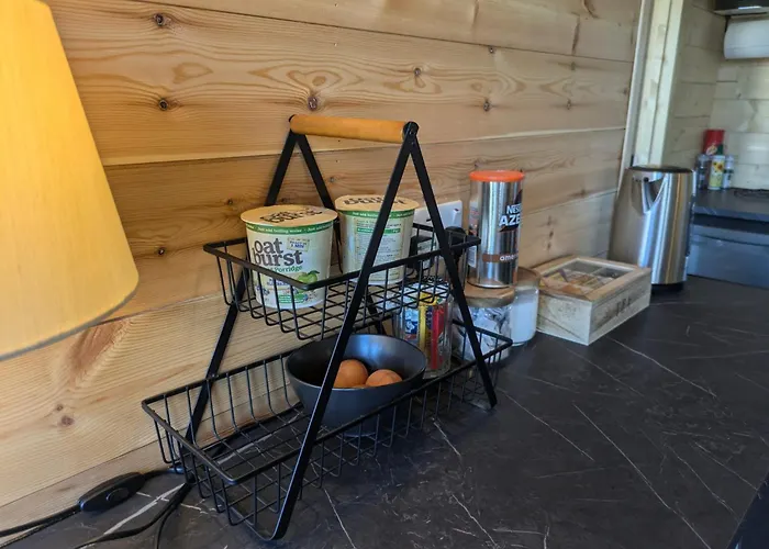 The Homestead Compact With Private Lazy Spa