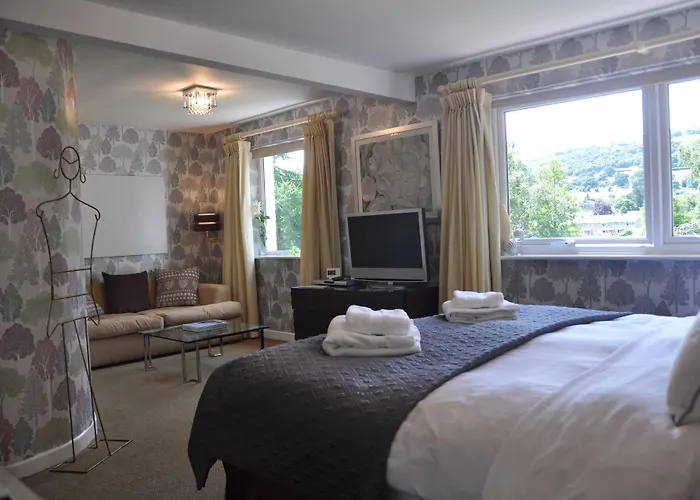 Tir y Coed Country House