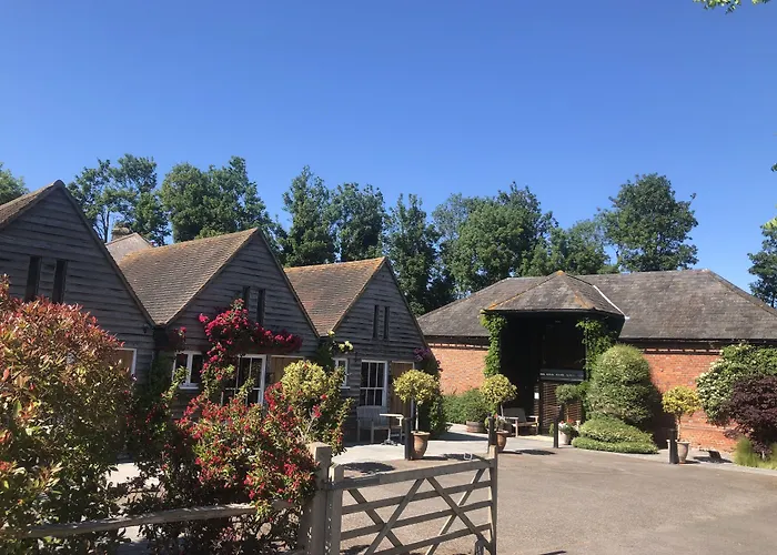 Tonge Barn (Adults Only)